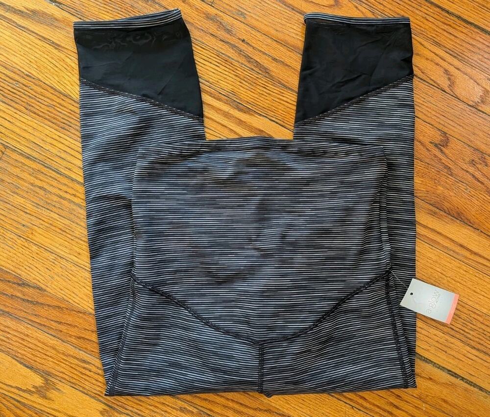 NWT Maternity A Glow Capri Leggings Pants Women's M $30 Black Gray
